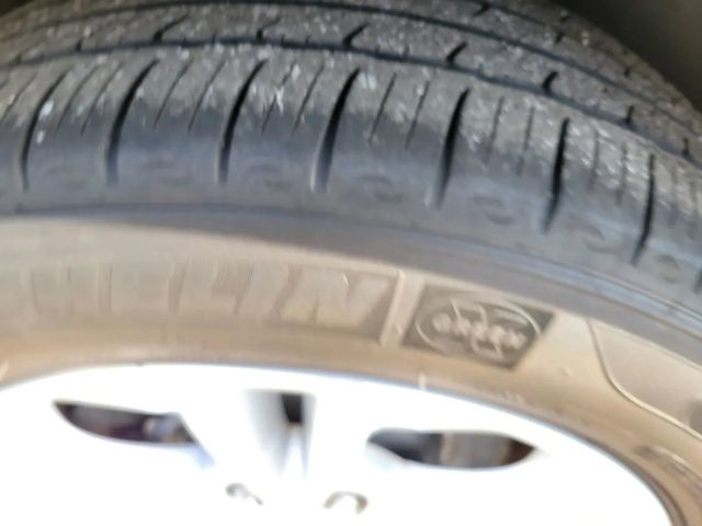 2017 Ford Taurus SE Sedan 4D - 23012266 - 17
