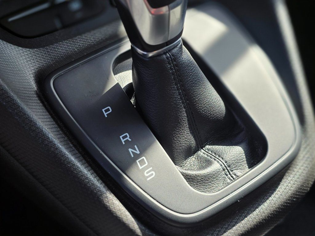 2017 Ford Transit Connect Van XL LWB w/Rear Symmetrical Doors - 22978680 - 28