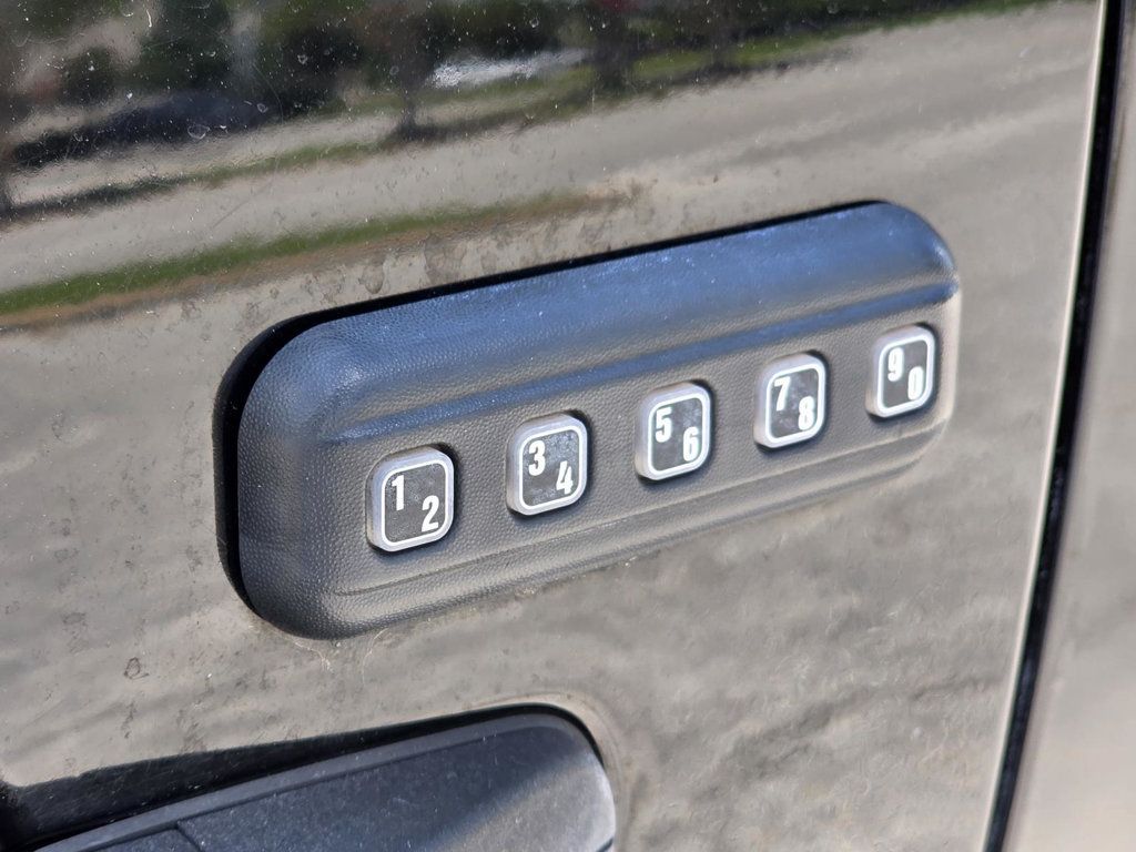 2017 Ford Transit Van photo 21