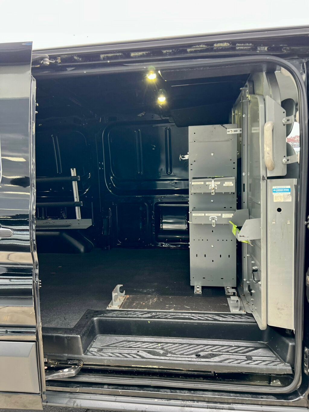 2017 Ford Transit Van T-150 130" Low Rf 8600 GVWR Sliding RH Dr - 22936367 - 8