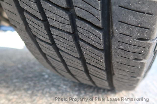 2017 Ford Transit Van T150 Low Roof Cargo Van 130" Ladder Rack - 22983326 - 37