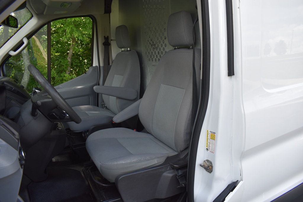 2017 Ford Transit Van photo 3