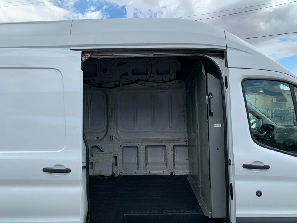 2017 Ford Transit Van photo 3