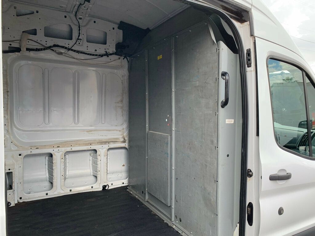 2017 Ford Transit Van photo 4