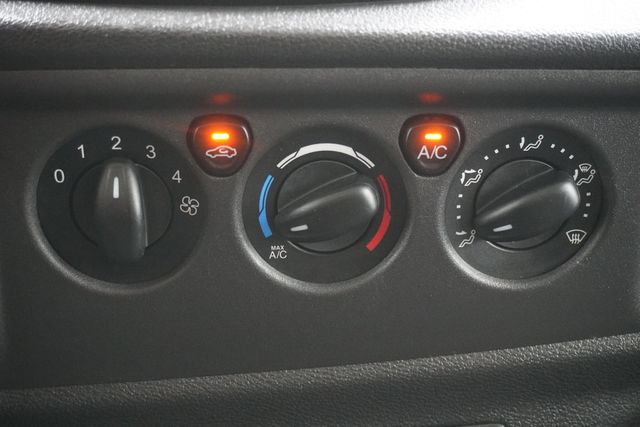 2017 Ford Transit Wagon  - 22907493 - 17