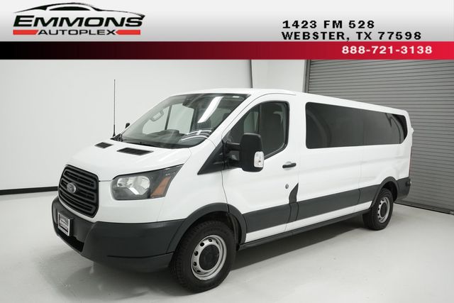 2017 Ford Transit Wagon  - 22965323 - 0