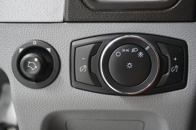 2017 Ford Transit Wagon  - 22972587 - 19