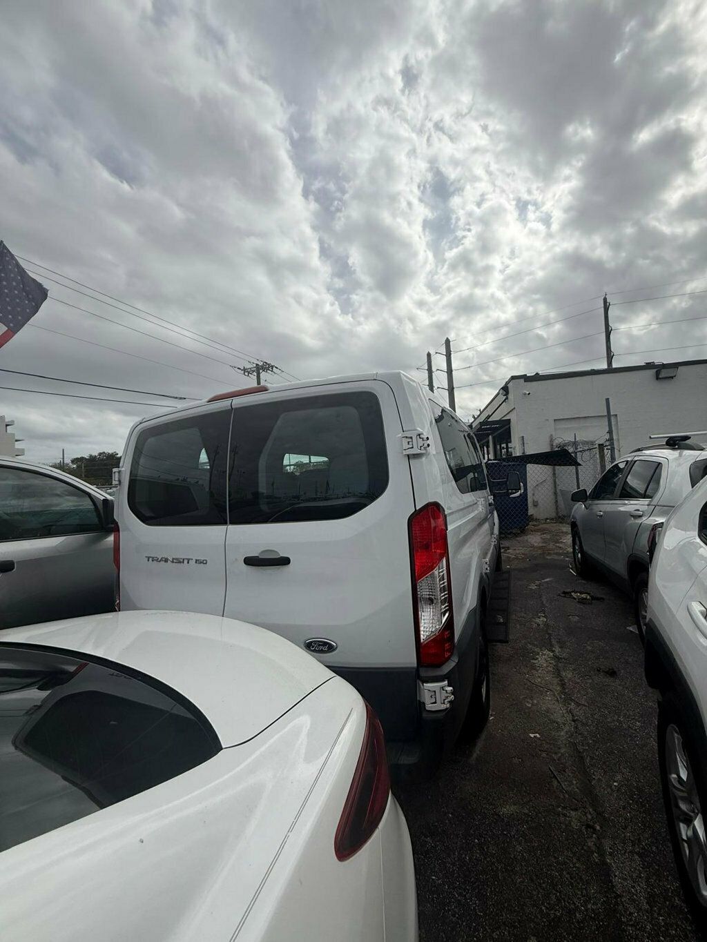 2017 Ford Transit Wagon T-150 130" Low Roof XL Swing-Out RH Dr - 22955658 - 2
