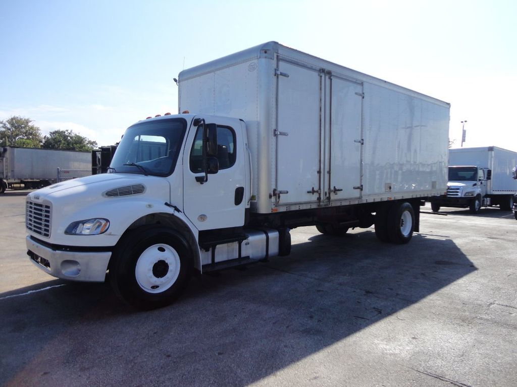2017 Freightliner BUSINESS CLASS M2 106 24FT DRY BOX TRUCK. ATTIC INSULATION UNIT.. UNDER CDL - 21687767 - 1