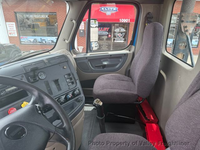 2017 Freightliner Cascadia 125  - 23054155 - 9