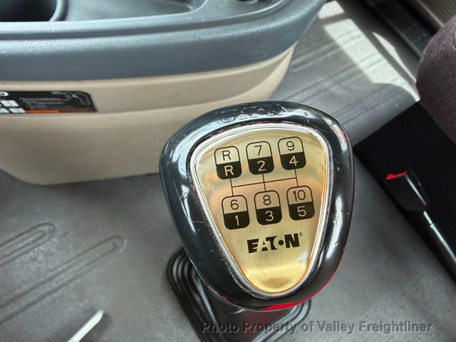 2017 Freightliner Cascadia 125  - 23054155 - 13