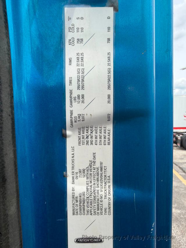 2017 Freightliner Cascadia 125  - 23054155 - 14