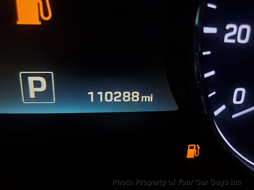 2017 Genesis G80  - 22982107 - 26