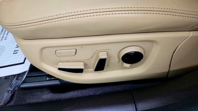 2017 Genesis G80 3.8L AWD - 23045447 - 11
