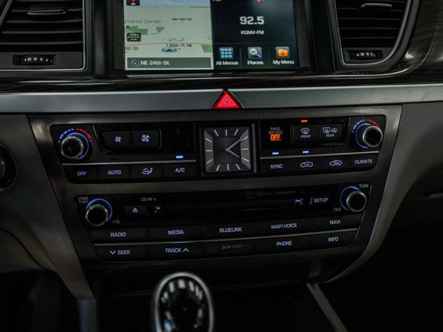 2017 Genesis G80 3.8L RWD - 22930486 - 18