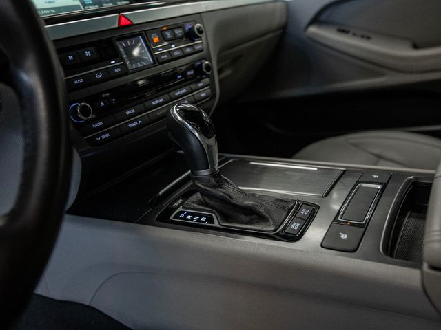 2017 Genesis G80 3.8L RWD - 22930486 - 21