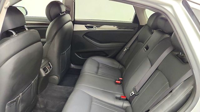 2017 Genesis G80 3.8L RWD - 23082855 - 17