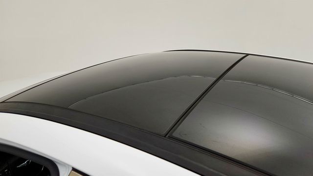 2017 Genesis G80 3.8L RWD w/ Premium Package - 23011415 - 9