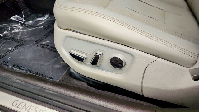 2017 Genesis G80 3.8L RWD w/ Premium Package - 23011415 - 11