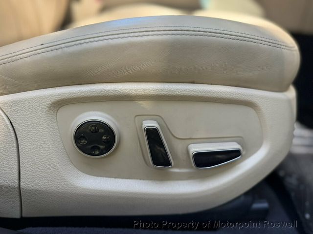 2017 Genesis G80 5.0L Ultimate RWD - 23073529 - 19