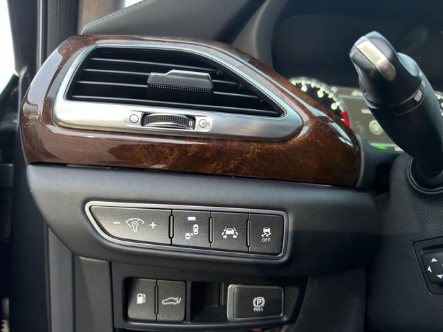 2017 Genesis G90 5.0 Ultimate Sedan 4D - 22970859 - 29