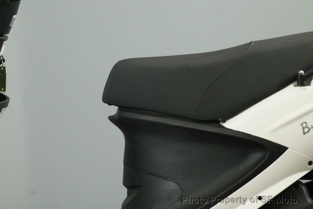 2017 Genuine Buddy 125 Only 1601 Miles! - 22997747 - 9