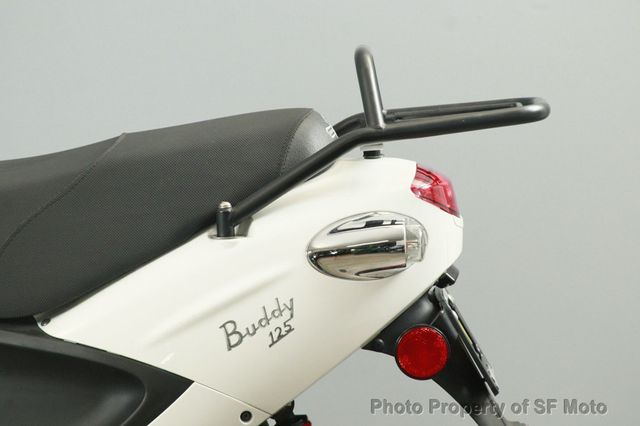 2017 Genuine Buddy 125 Only 1601 Miles! - 22997747 - 11