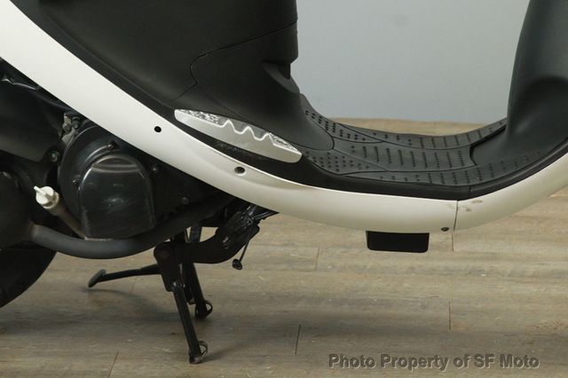 2017 Genuine Buddy 125 Only 1601 Miles! - 22997747 - 14