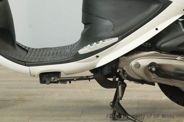 2017 Genuine Buddy 125 Only 1601 Miles! - 22997747 - 15