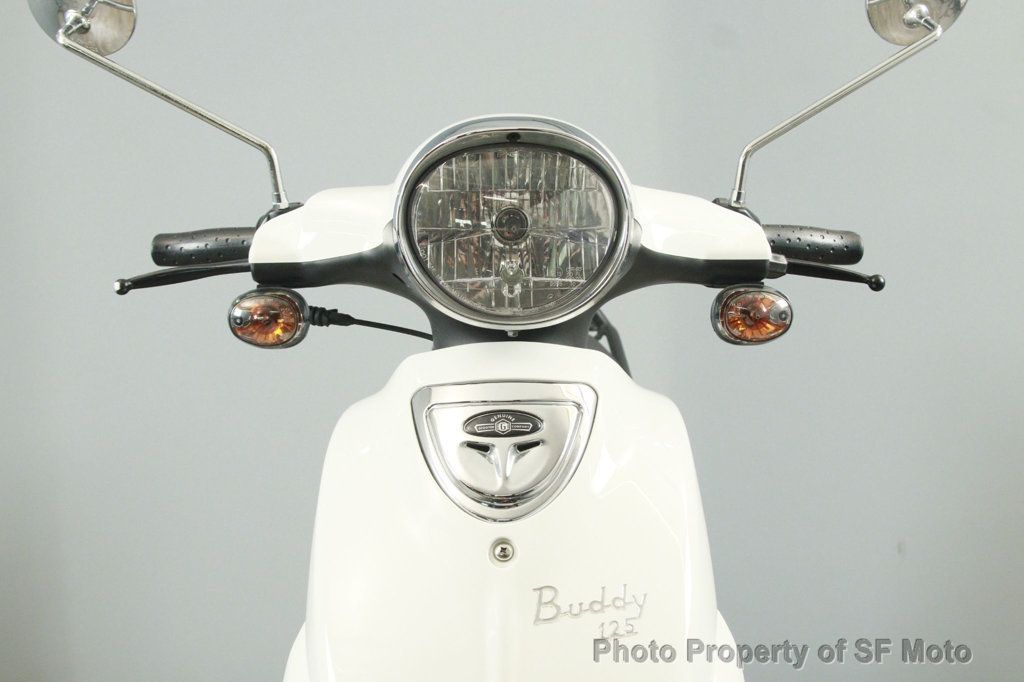 2017 Genuine Buddy 125 Only 1601 Miles! - 22997747 - 22