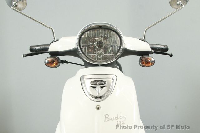 2017 Genuine Buddy 125 Only 1601 Miles! - 22997747 - 22