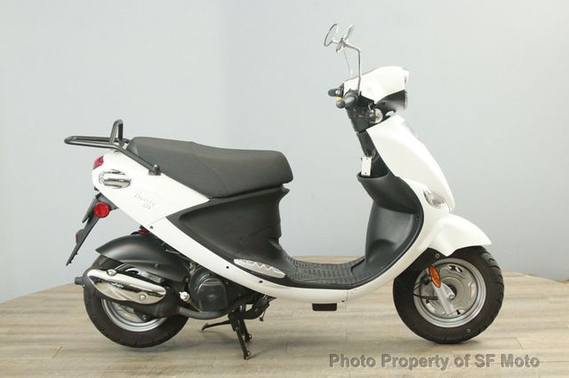 2017 Genuine Buddy 125 Only 1601 Miles! - 22997747 - 2