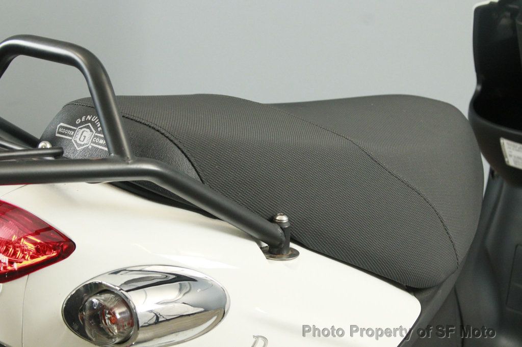 2017 Genuine Buddy 125 Only 1601 Miles! - 22997747 - 34