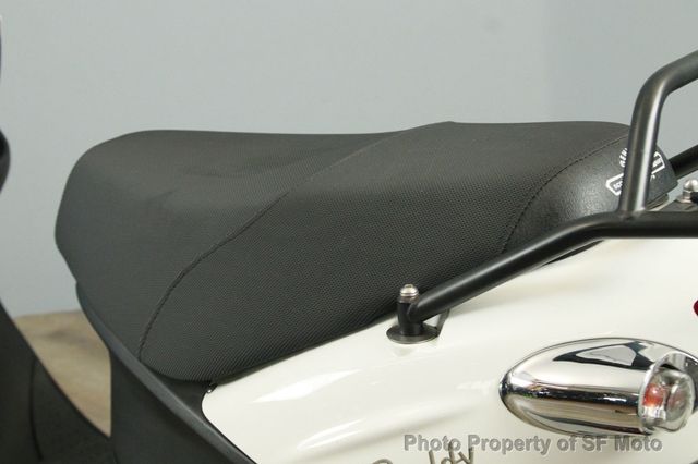 2017 Genuine Buddy 125 Only 1601 Miles! - 22997747 - 35