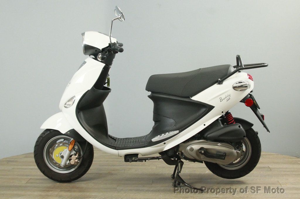 2017 Genuine Buddy 125 Only 1601 Miles! - 22997747 - 3