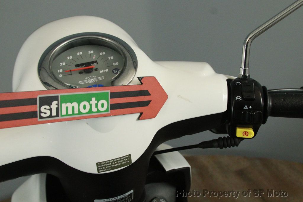 2017 Genuine Buddy 125 Only 1601 Miles! - 22997747 - 53