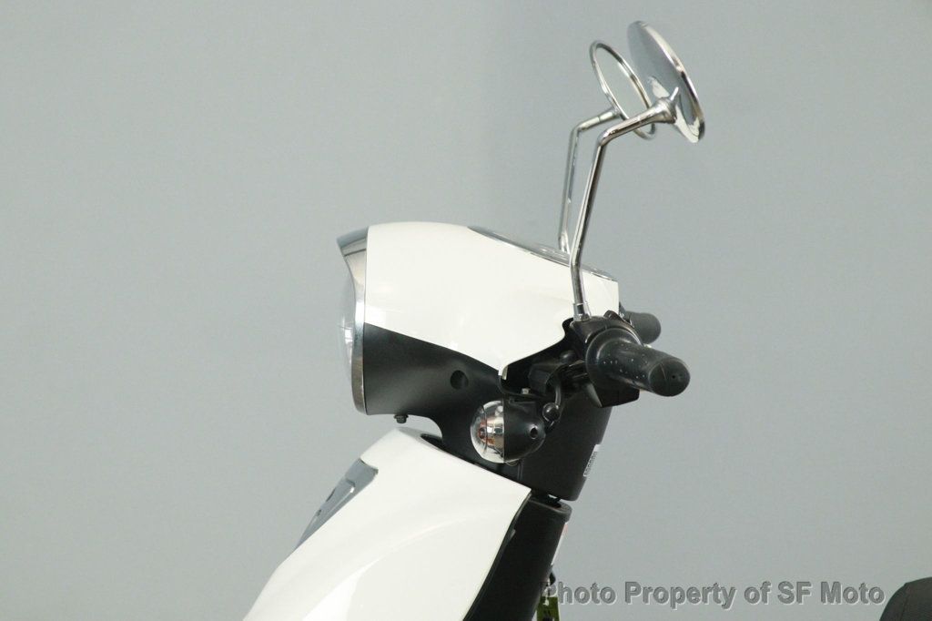 2017 Genuine Buddy 125 Only 1601 Miles! - 22997747 - 6