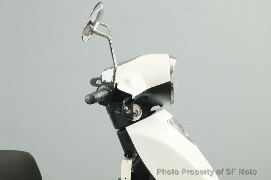 2017 Genuine Buddy 125 Only 1601 Miles! - 22997747 - 7