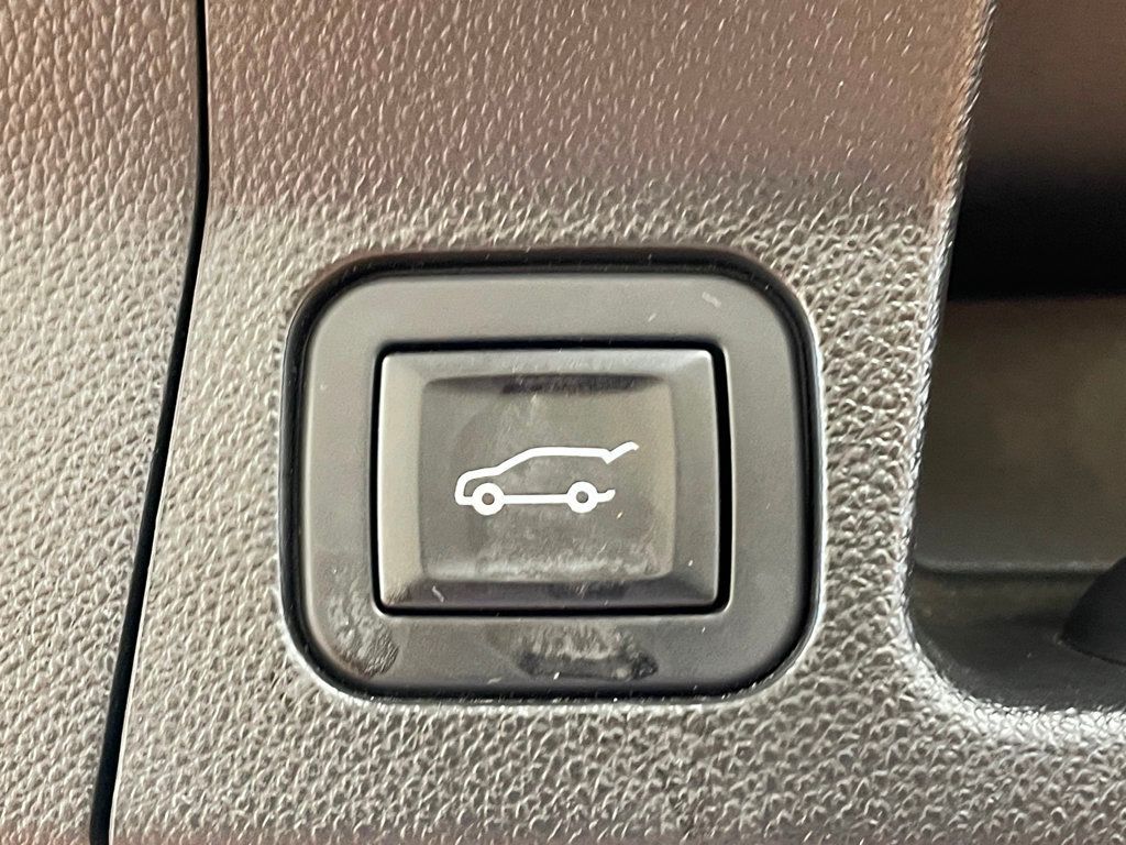 2017 GMC Acadia AWD 4dr Denali - 23028808 - 24