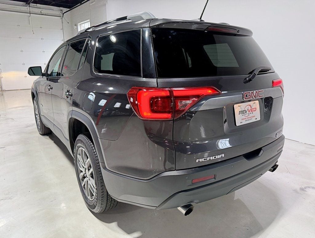 2017 Gmc Acadia All Terrain photo 4