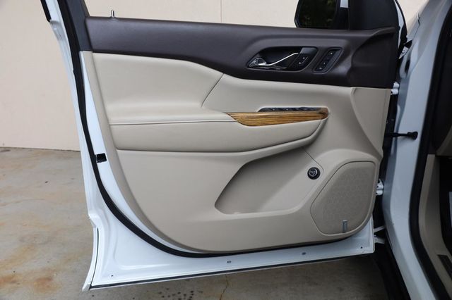 2017 GMC Acadia Denali - 23043808 - 11