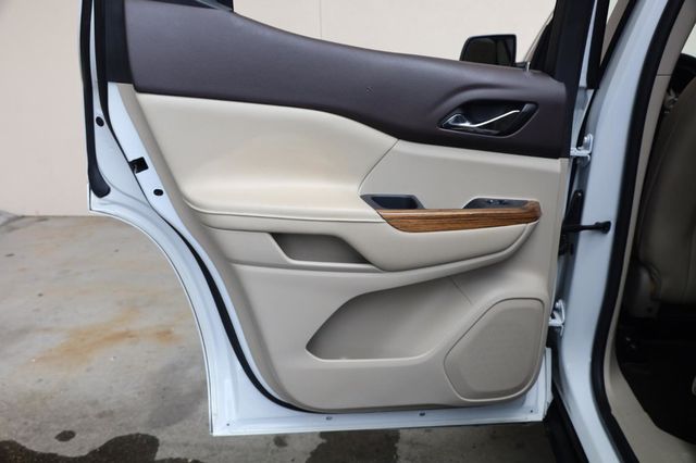 2017 GMC Acadia Denali - 23043808 - 17