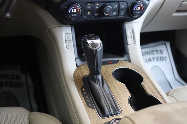 2017 GMC Acadia Denali - 23043808 - 48