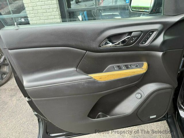 2017 GMC Acadia DENALI AWD W/ TECH & DVD PKGS - 22967894 - 33