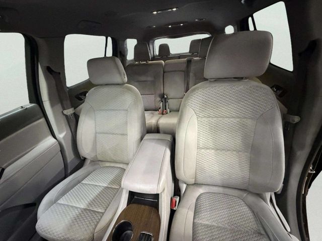 2017 GMC Acadia FWD 4dr SLE w/SLE-1 - 22976701 - 17