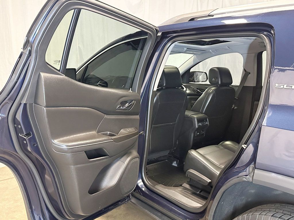 2017 GMC Acadia FWD 4dr SLT w/SLT-2 - 23070198 - 34