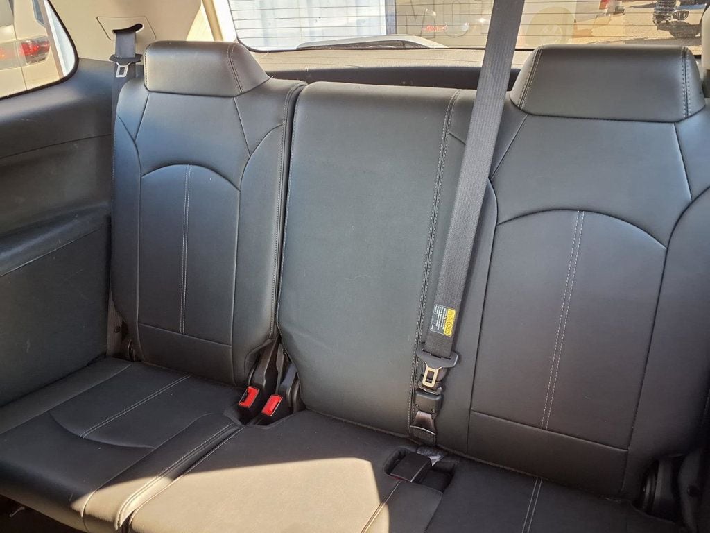 GMC Acadia photo 19