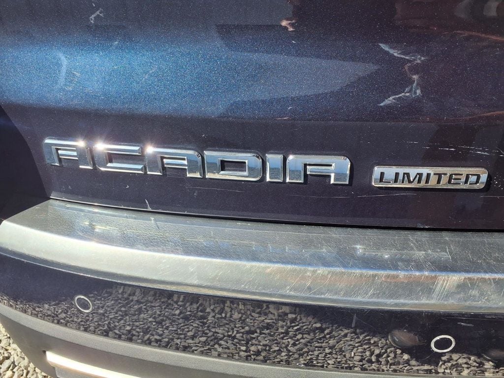 GMC Acadia photo 22