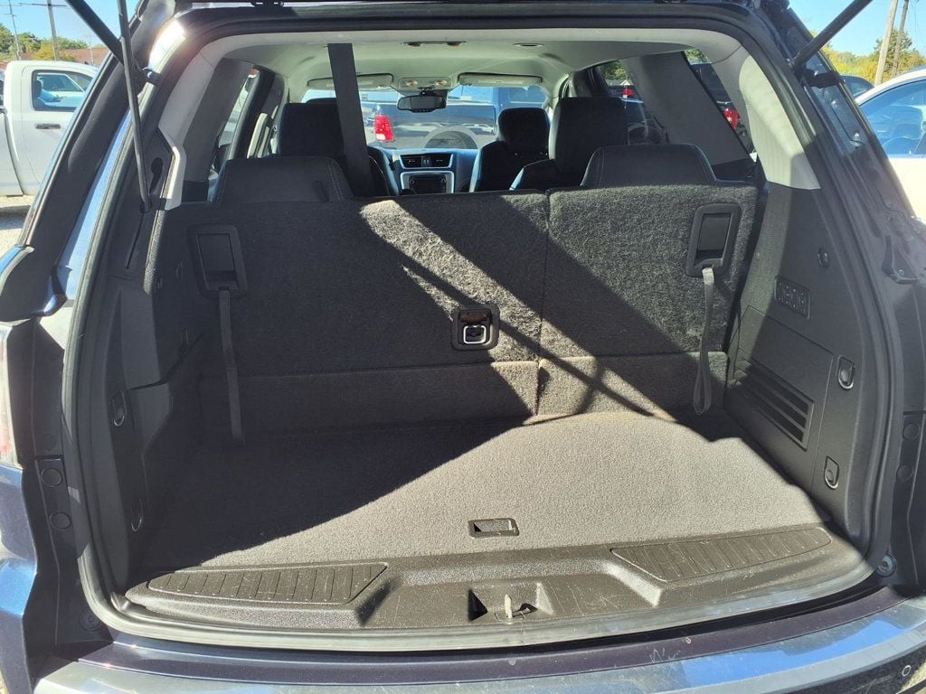 GMC Acadia photo 23