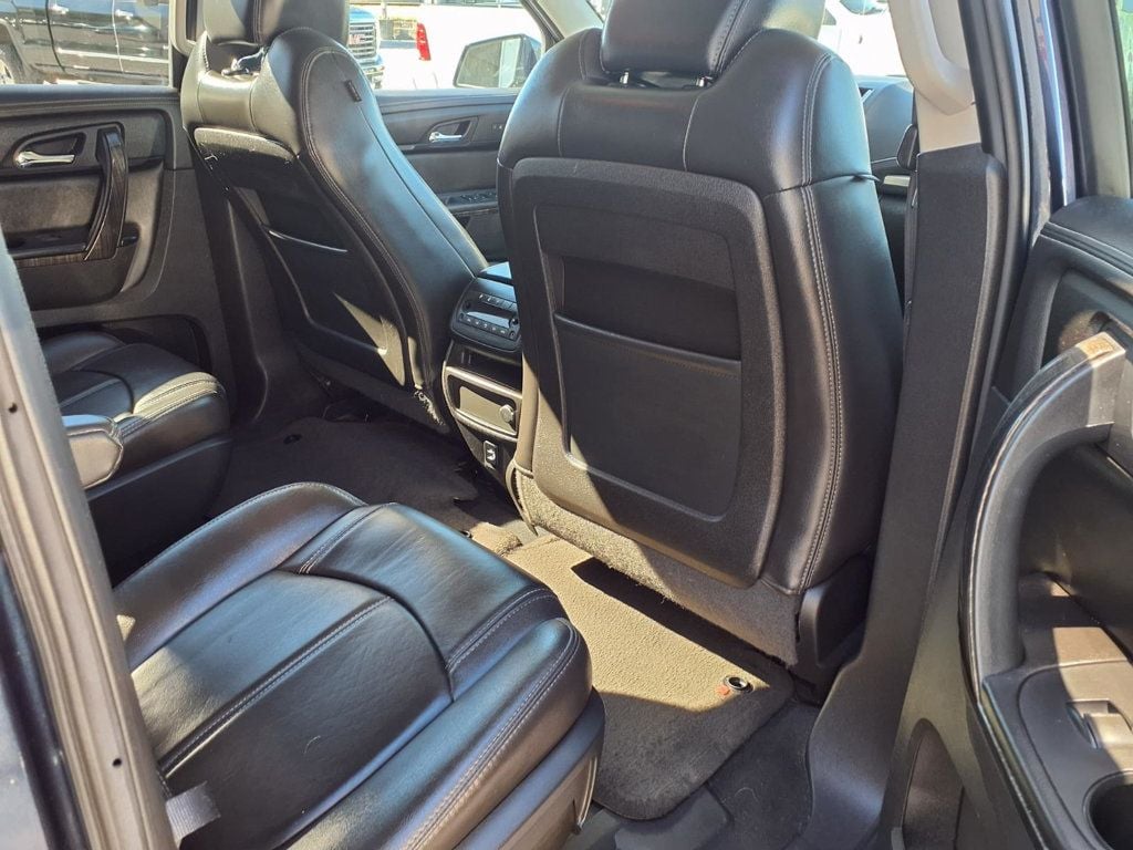 GMC Acadia photo 24